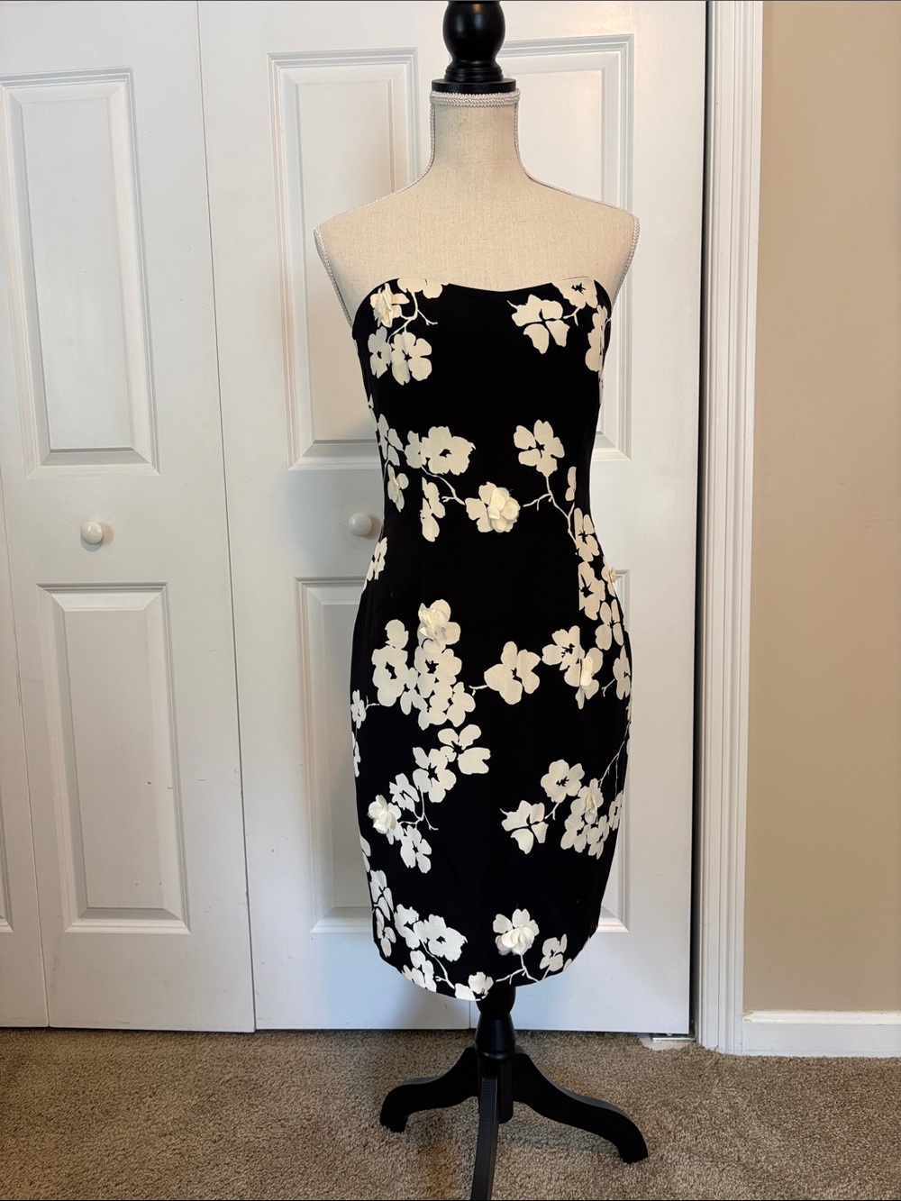 David Meister Black Strapless Floral Sheath Dress with White Blooms